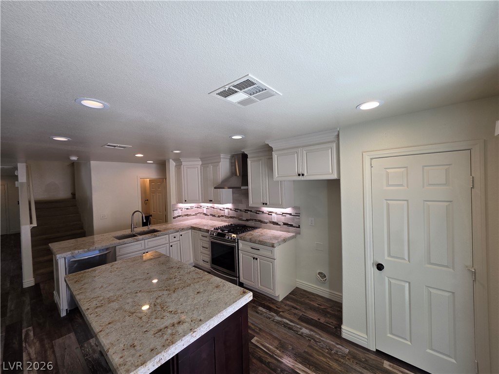 10799 Flame Vine Court Property Photo 69