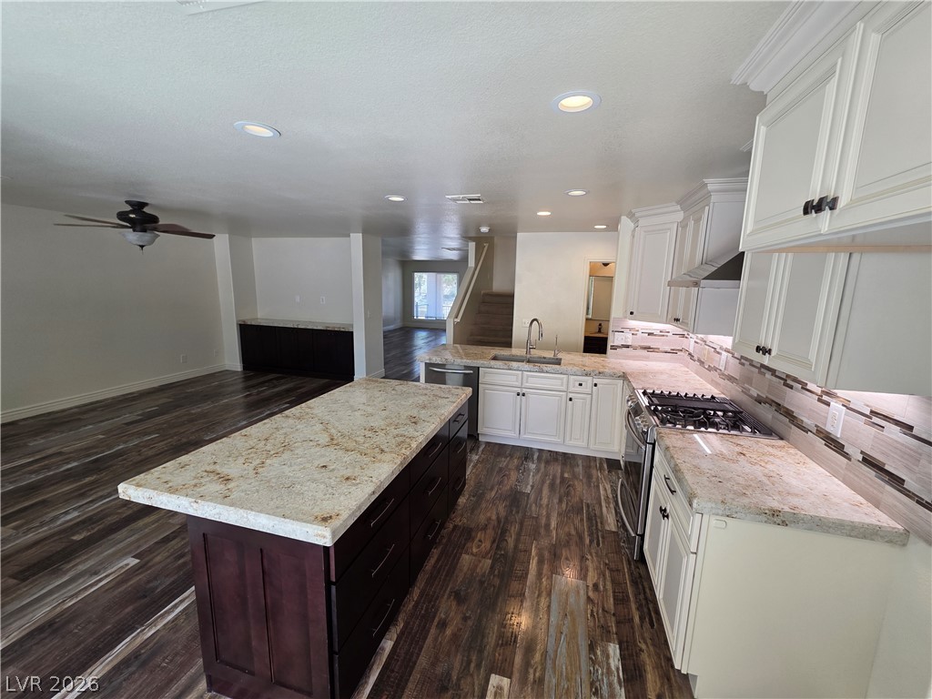 10799 Flame Vine Court Property Photo 70