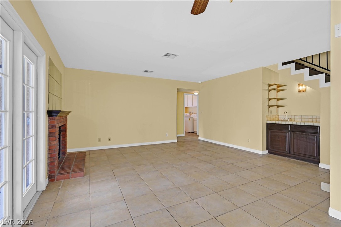 537 Trimley Court Property Photo 7