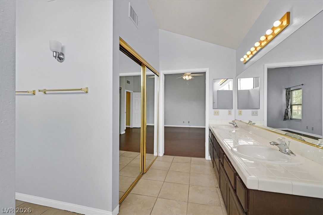 537 Trimley Court Property Photo 17