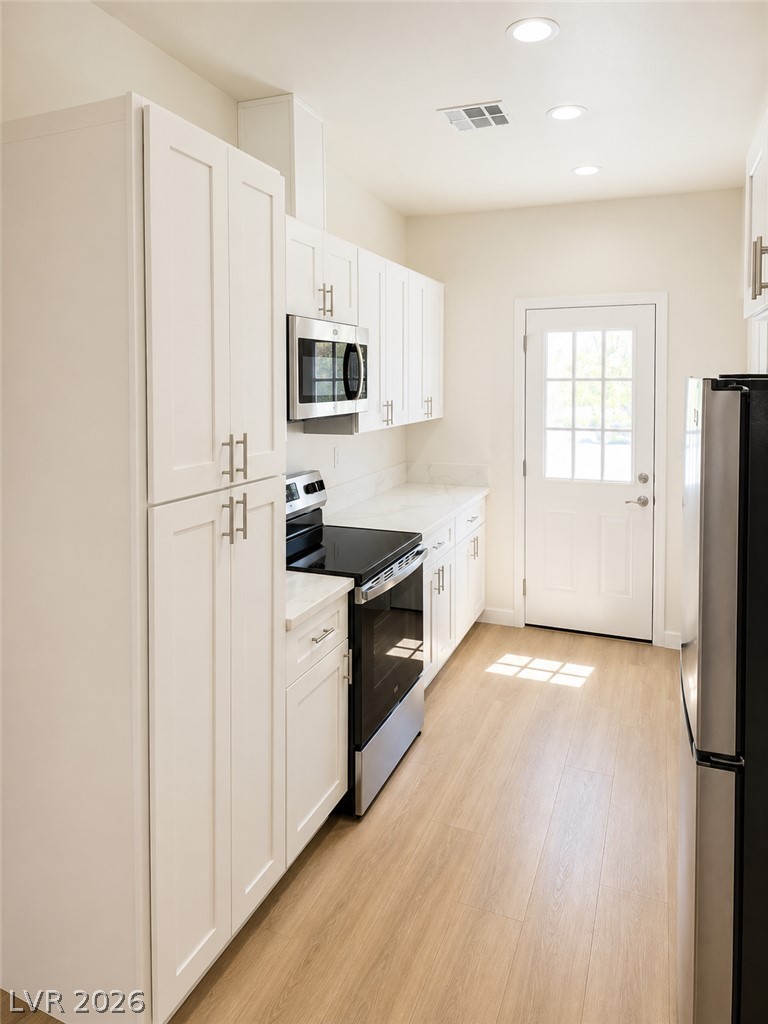 1701 Sycamore Avenue A Property Photo 2