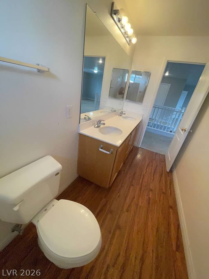 7349 Dolphine Crest Avenue Property Photo 11