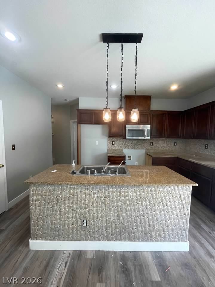 7349 Dolphine Crest Avenue Property Photo 15