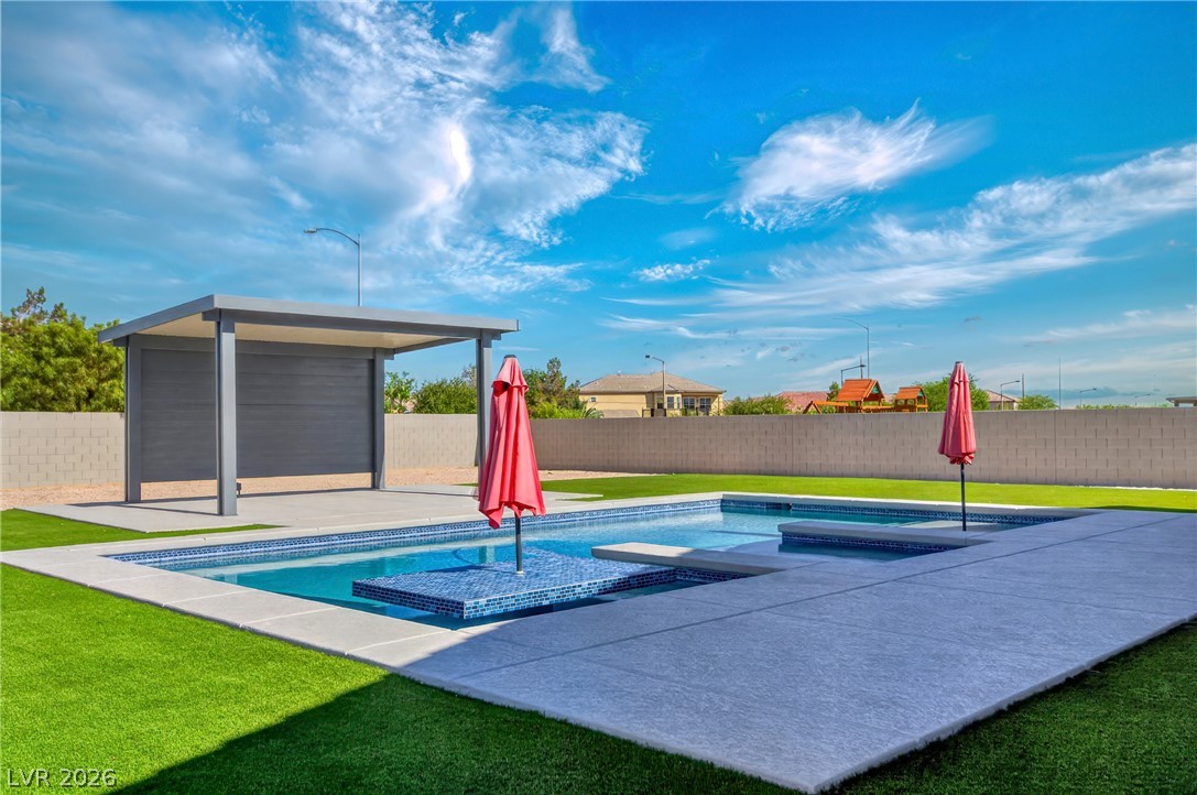 8762 Jesolo Court Property Photo 15