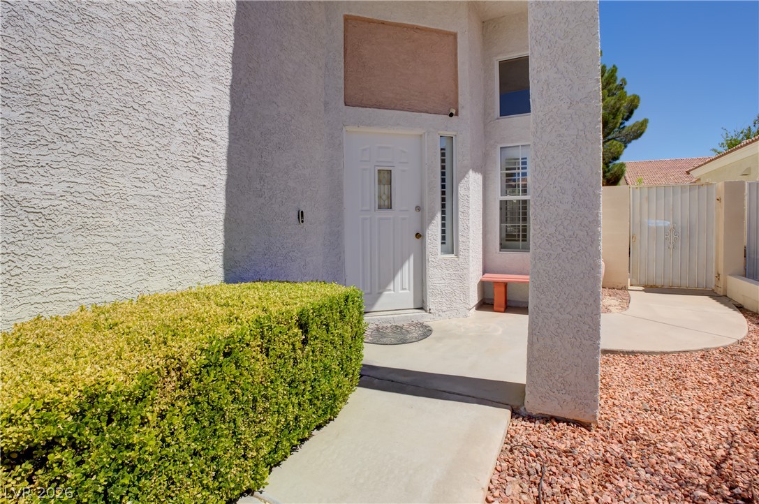 7821 Millhopper Avenue Property Photo 2