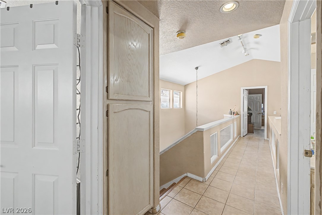7821 Millhopper Avenue Property Photo 15