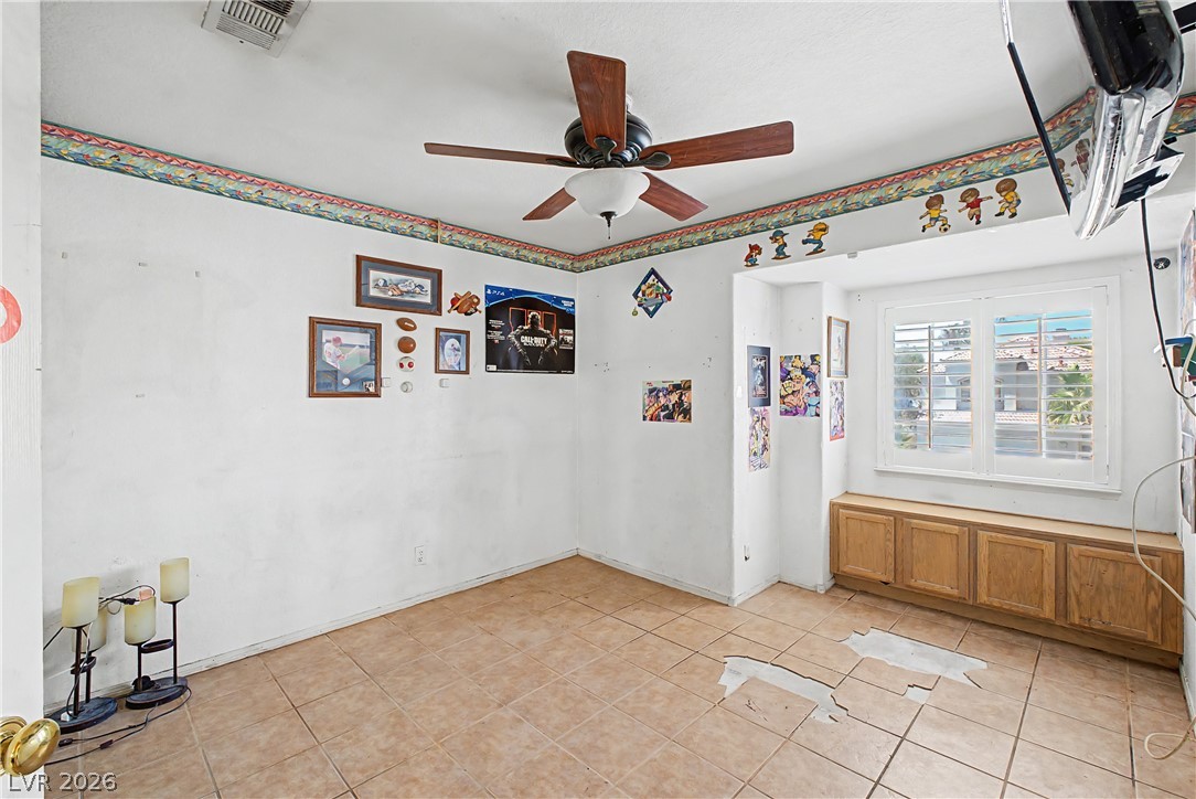 7821 Millhopper Avenue Property Photo 17