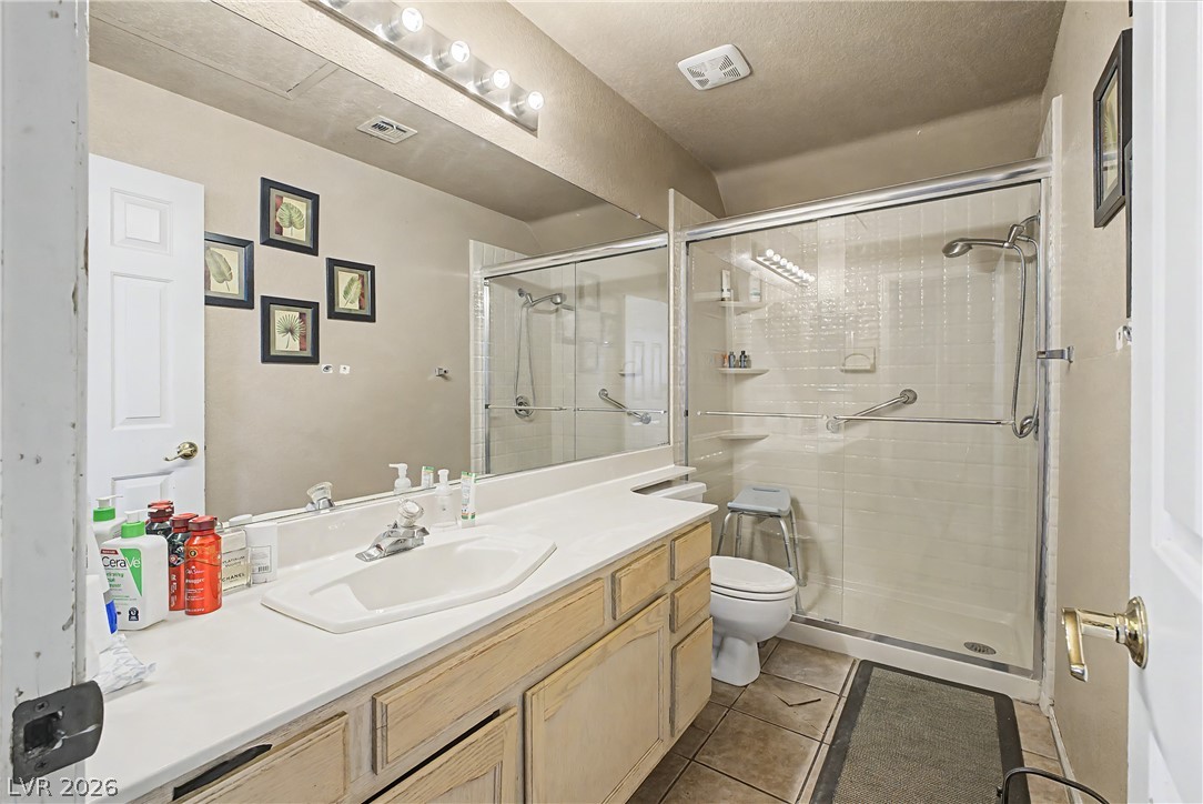 7821 Millhopper Avenue Property Photo 19