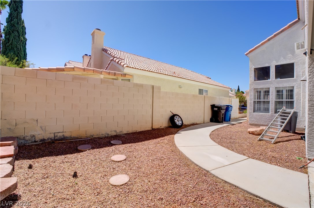 7821 Millhopper Avenue Property Photo 23