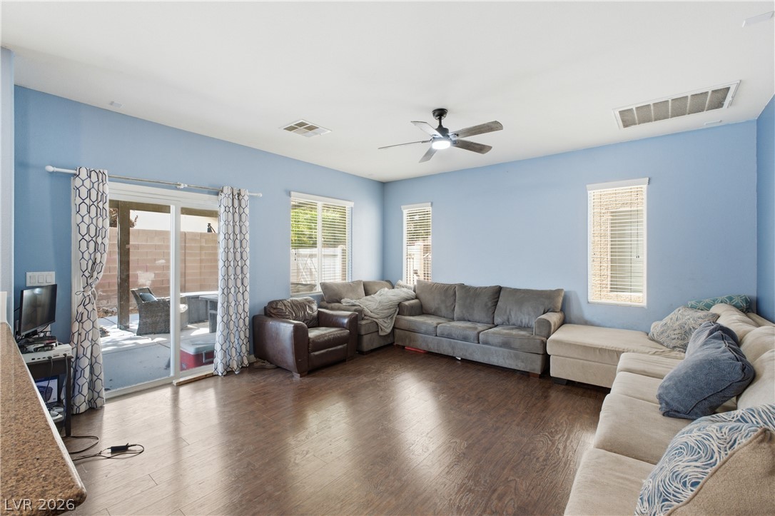 8051 Maple Park Street Property Photo 7