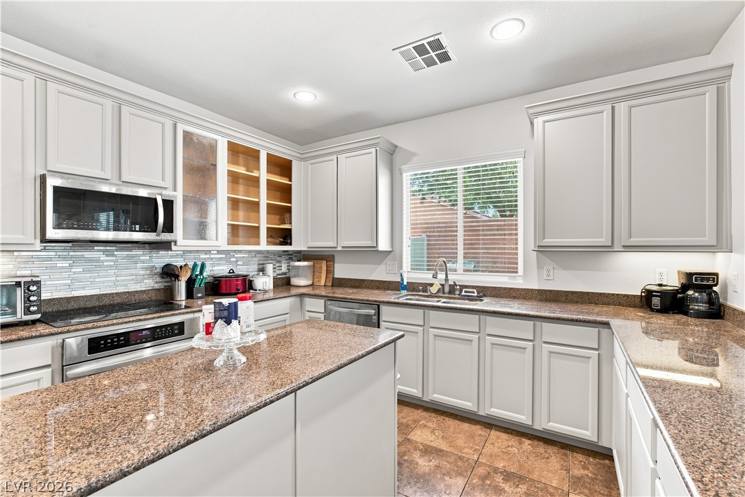 8051 Maple Park Street Property Photo 11