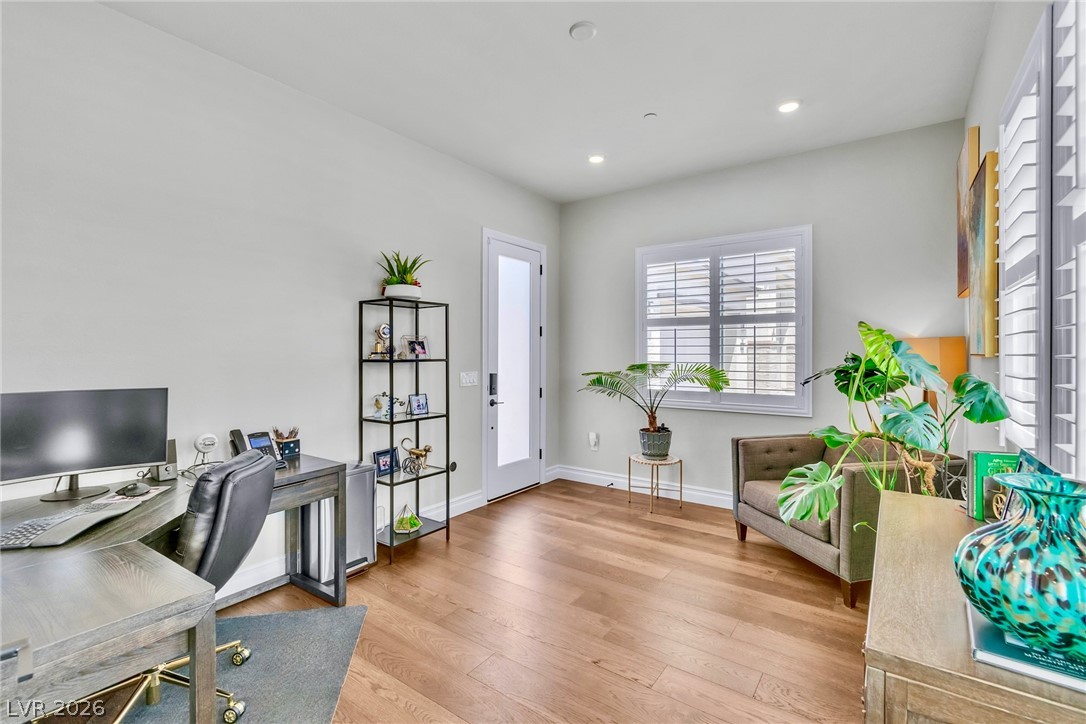 4660 Blushing Dawn Avenue Property Photo 30