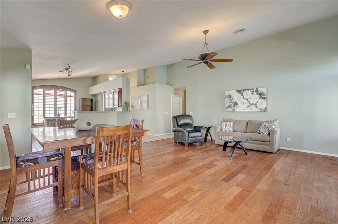 5304 Cartoon Court Property Photo 10
