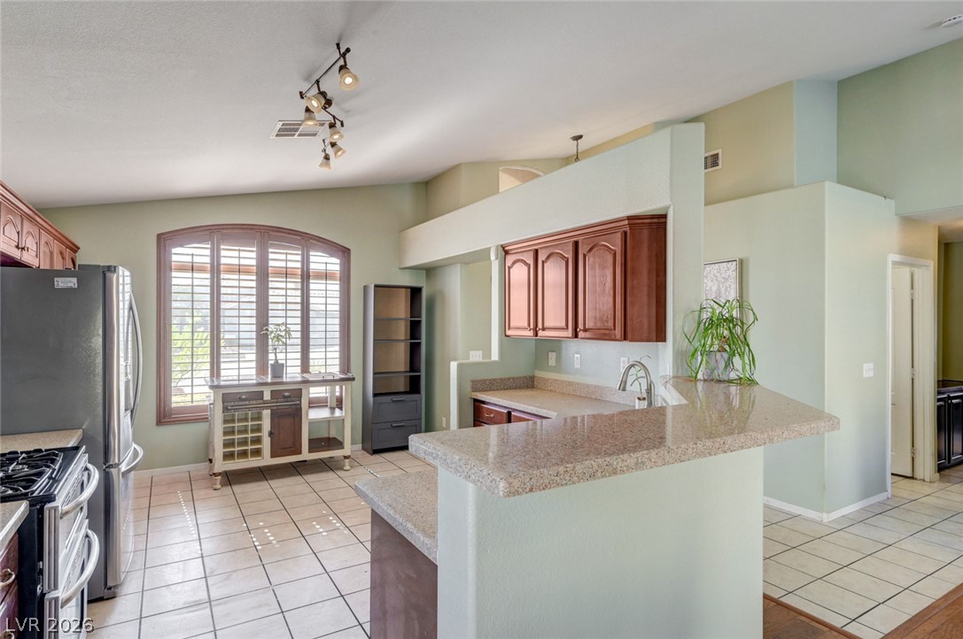 5304 Cartoon Court Property Photo 12