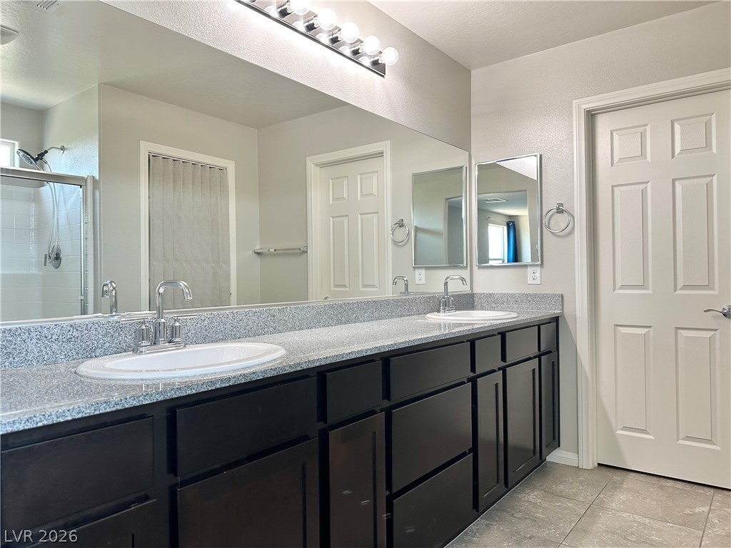 2630 Infinity Bay Court Property Photo 16