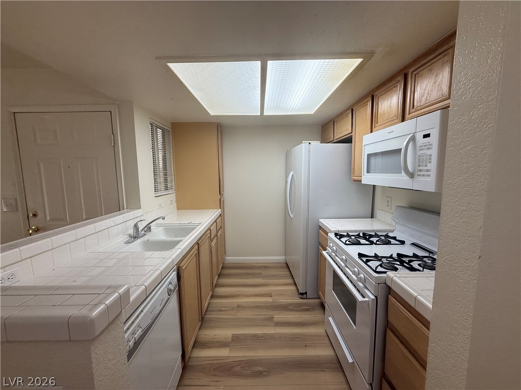 1900 Rio Canyon Court 103 Property Photo 4