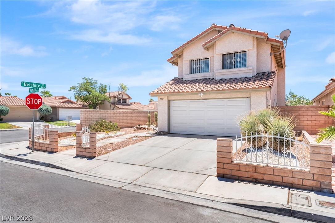 7531 Kalmalii Avenue Property Photo 3