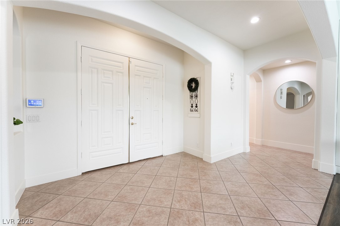 8101 Mountain Forest Court Property Photo 4