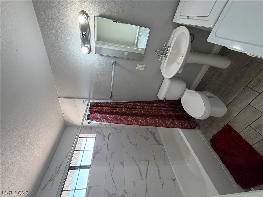 2820 South Sandhill Road A Property Photo 20
