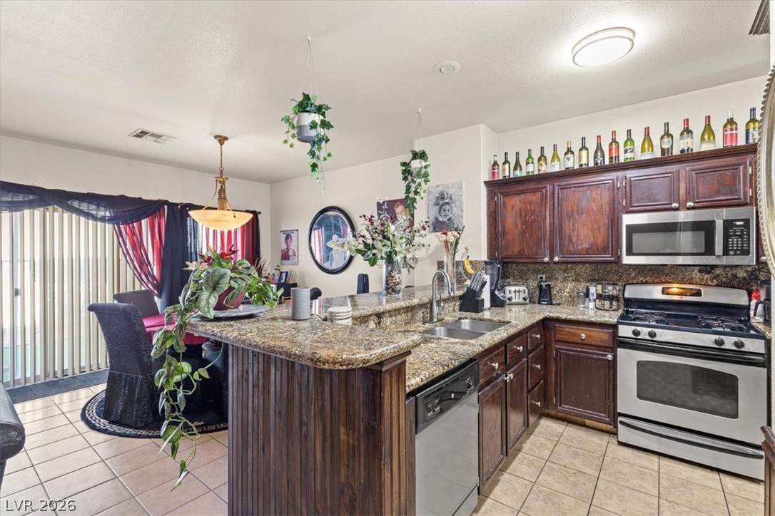 5267 Sunny Beach Lane Property Photo 11