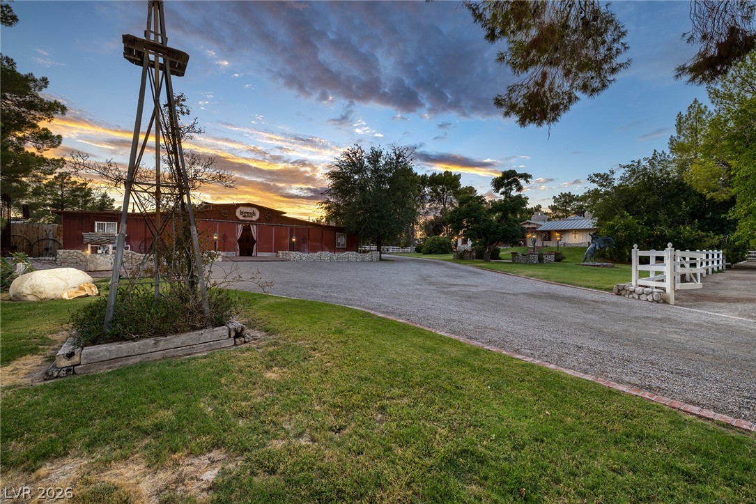 8213 Rancho Destino Road Property Photo 6