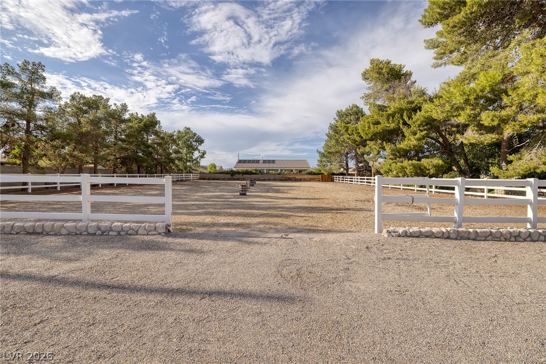 8213 Rancho Destino Road Property Photo 17