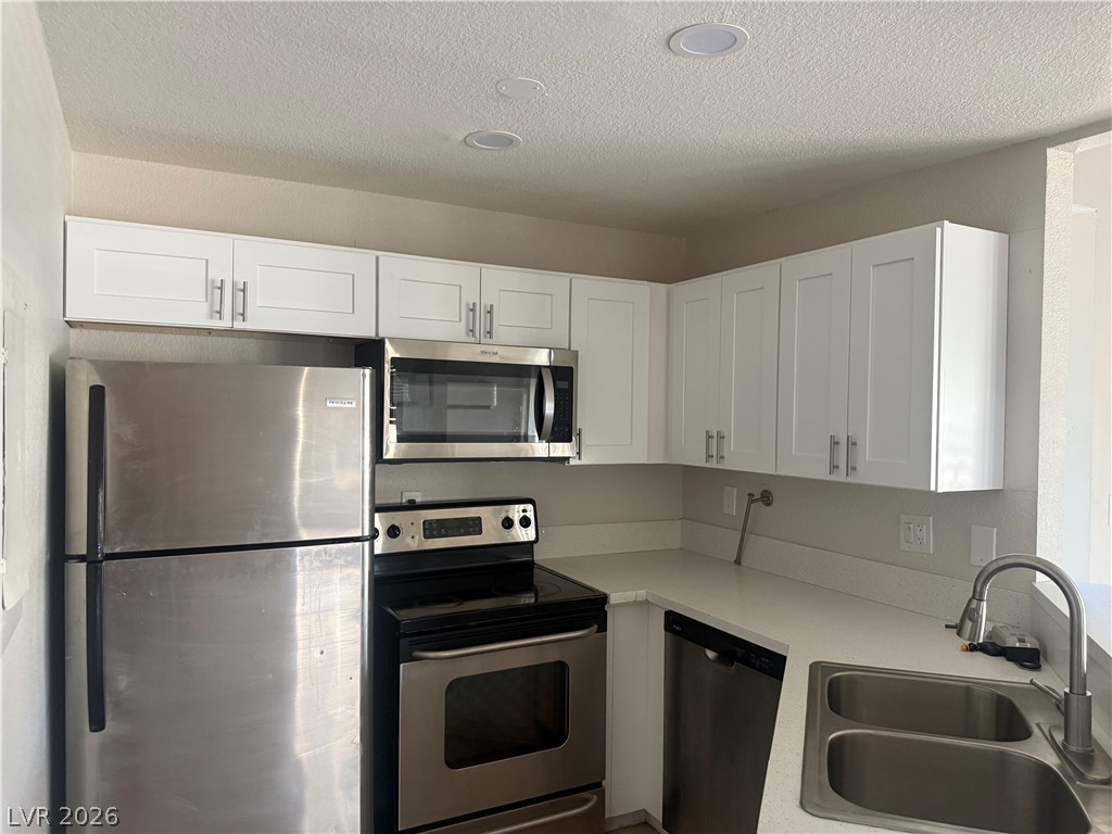 530 Elm Drive 201 Property Photo 7