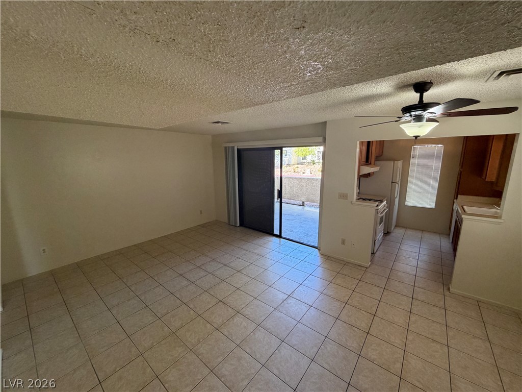 4736 Nara Vista Way 104 Property Photo 14