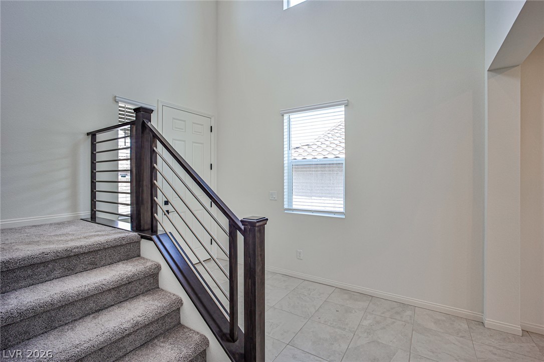 5620 Hill Spire Street Property Photo 6