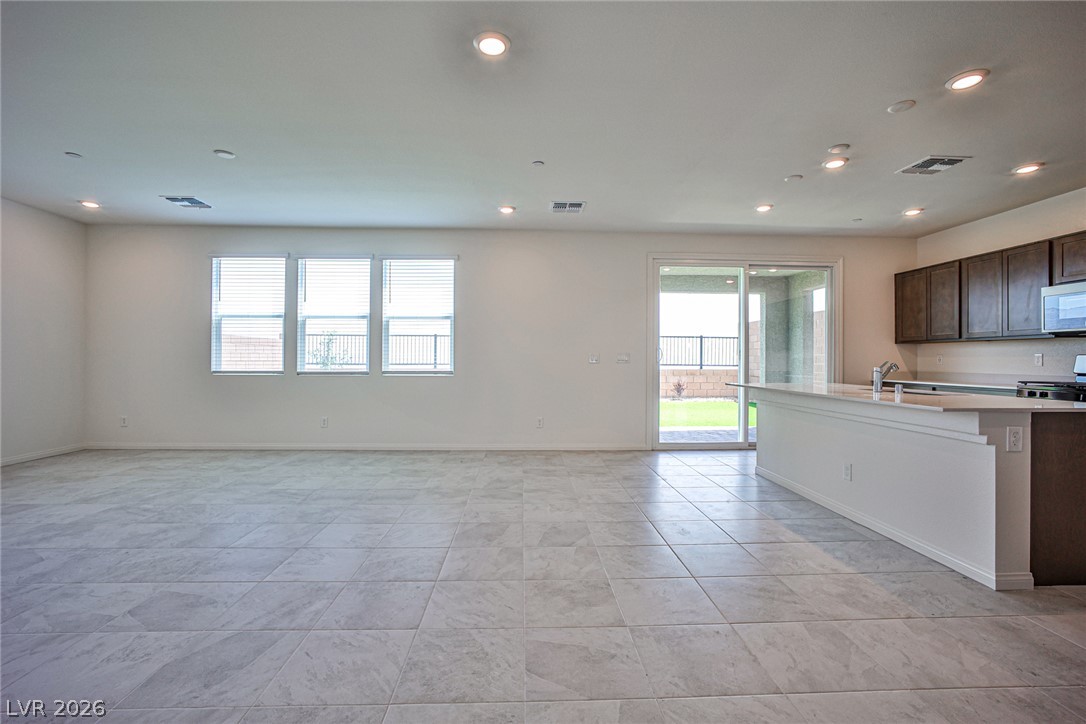 5620 Hill Spire Street Property Photo 18