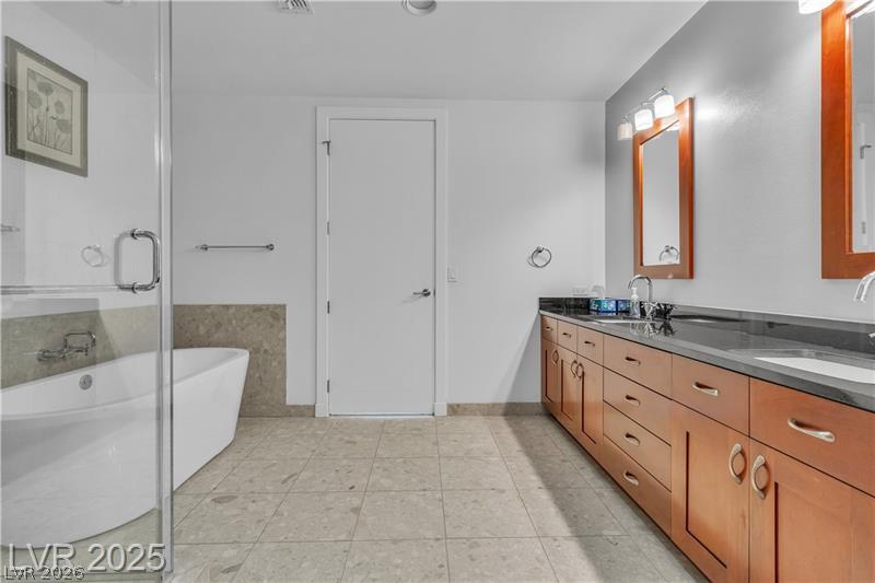 4525 Dean Martin Drive 3207 Property Photo 58