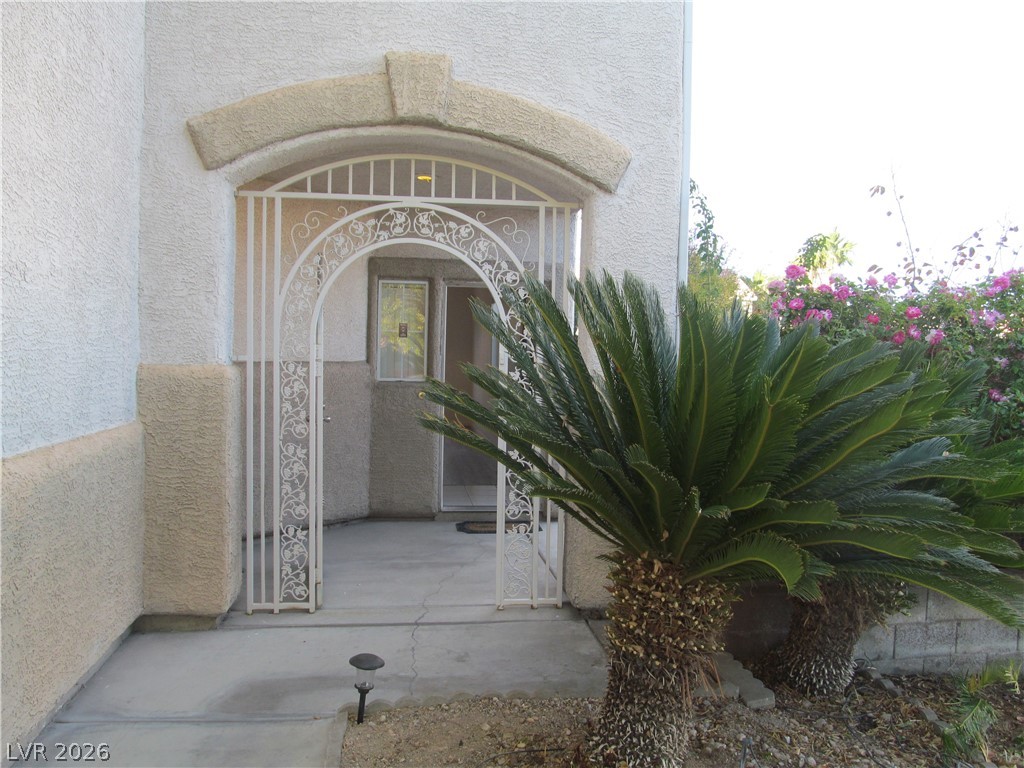 9600 Rainfall Avenue Property Photo 2