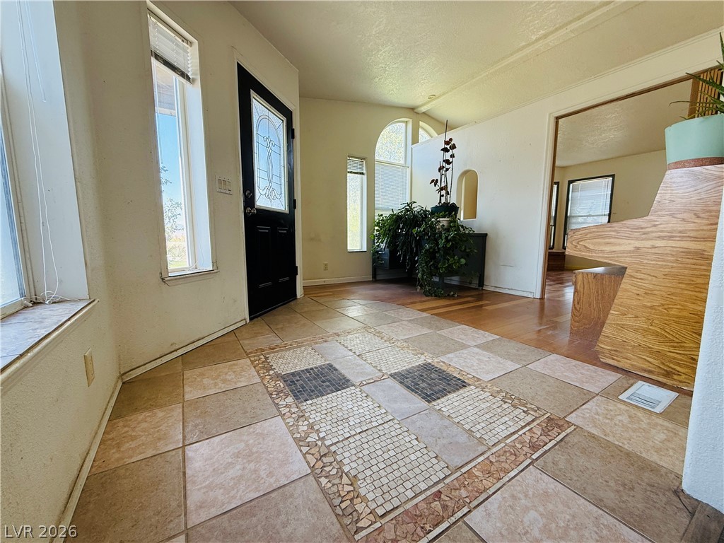 190 Winnemucca Street Property Photo 2
