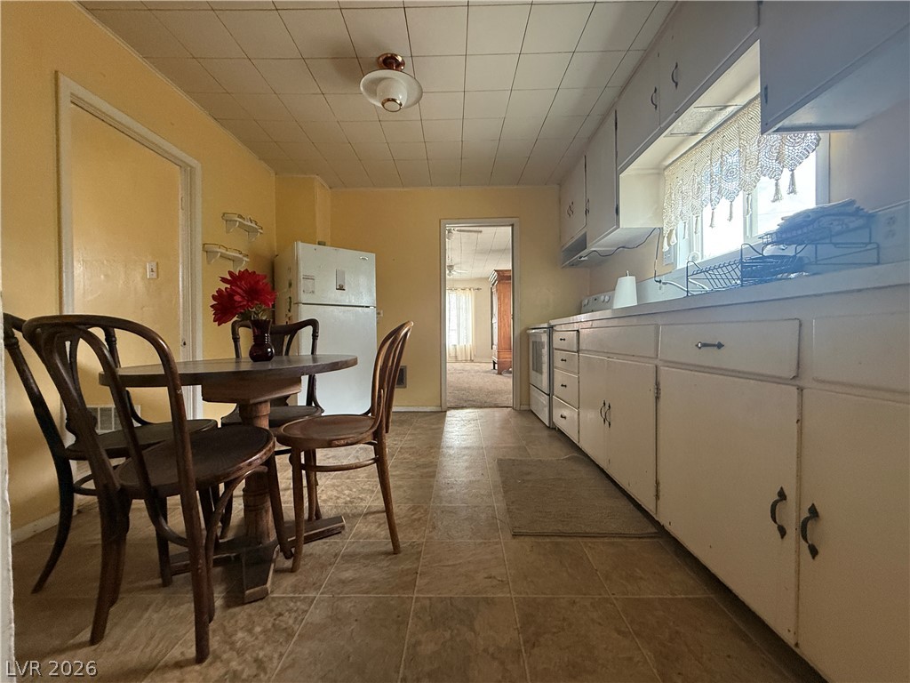 825 Canyon Street Property Photo 6
