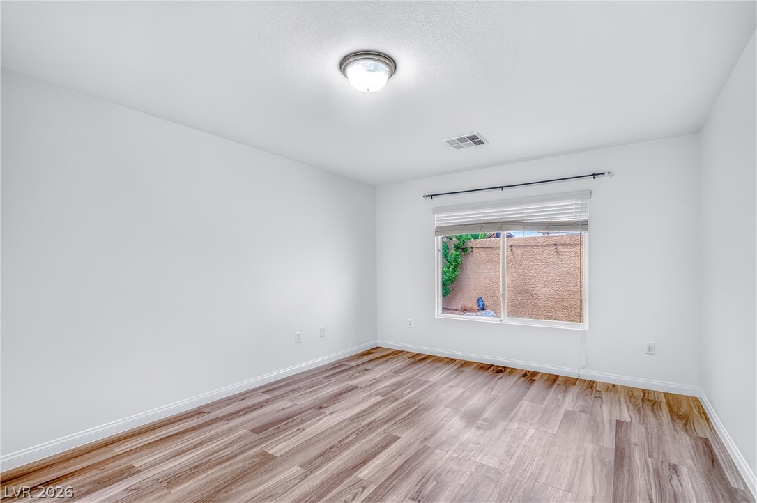 5226 Tartan Hill Avenue Property Photo 14