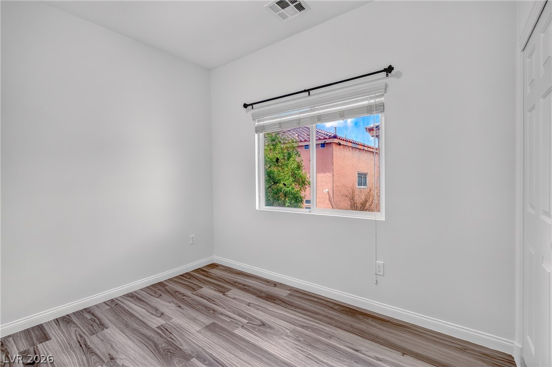 5226 Tartan Hill Avenue Property Photo 19