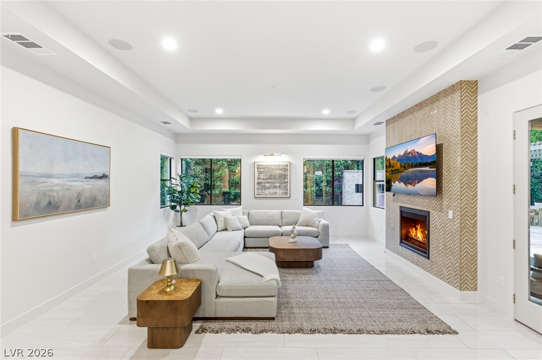 75 Pristine Glen Street Property Photo 4