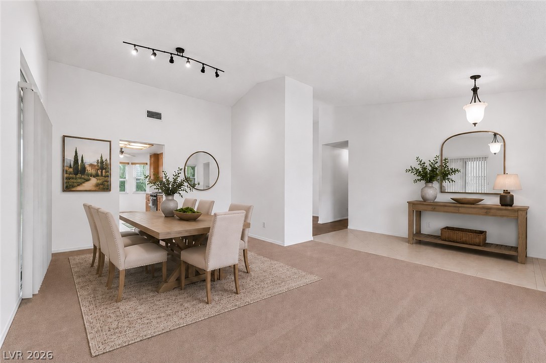 1816 Escondido Terrace Property Photo 3