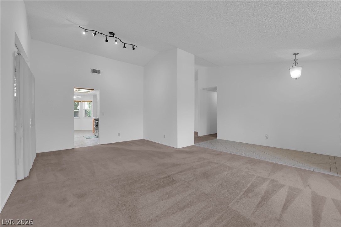 1816 Escondido Terrace Property Photo 6