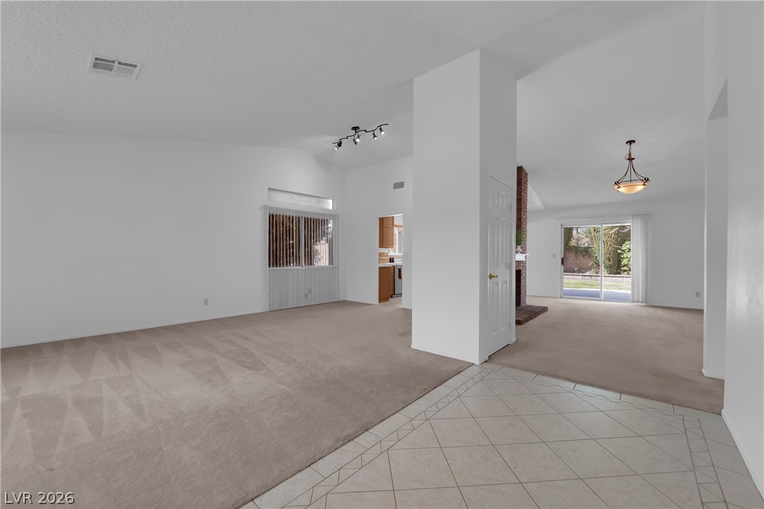 1816 Escondido Terrace Property Photo 7