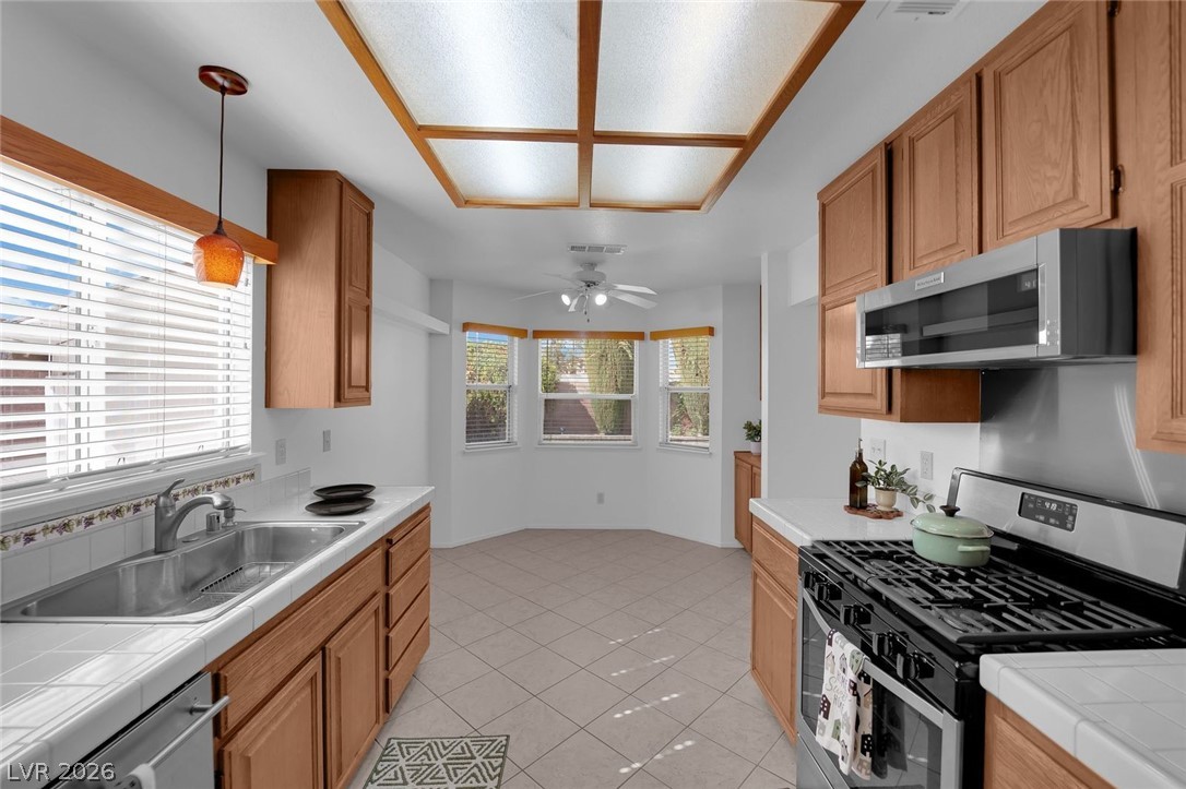 1816 Escondido Terrace Property Photo 13