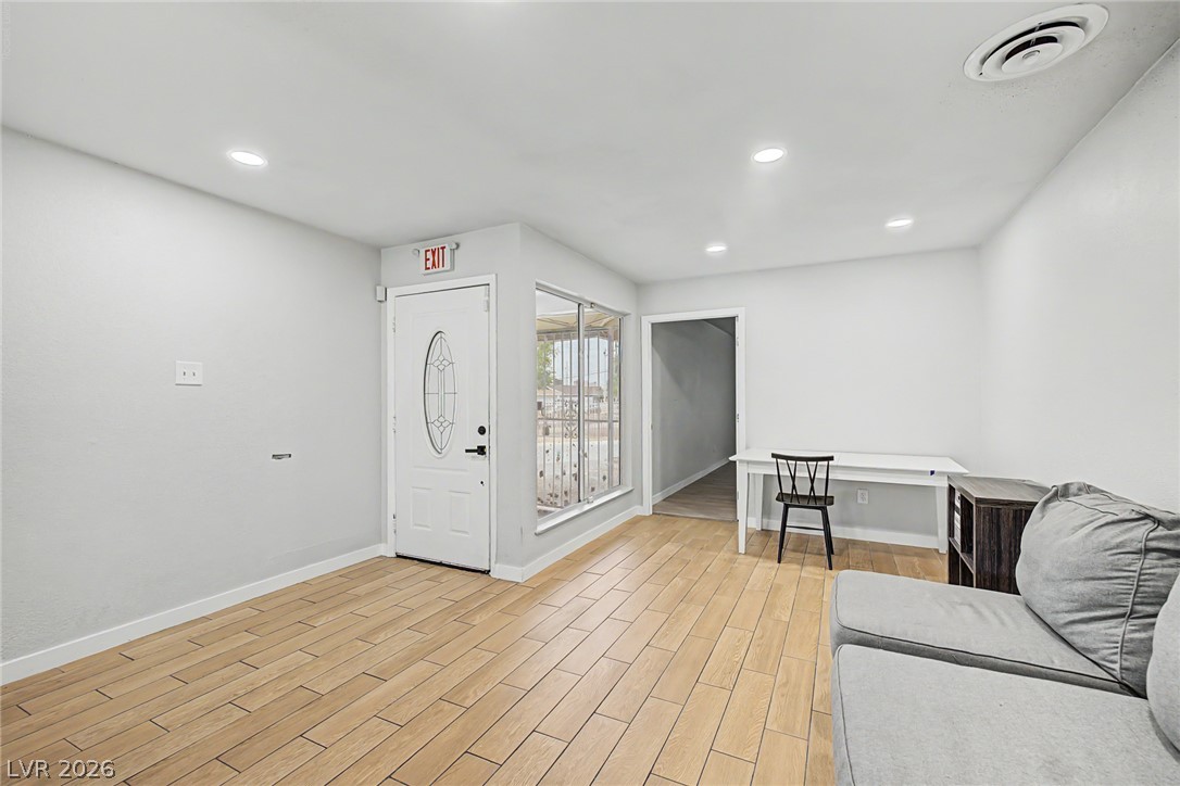 4000 Fortune Avenue Property Photo 8