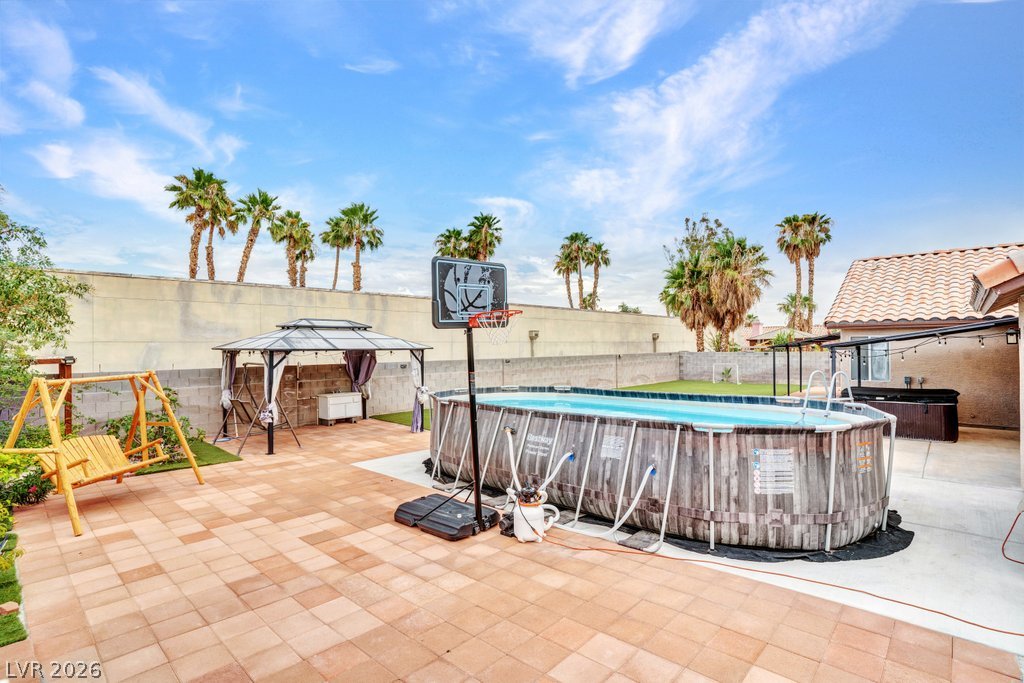 2660 Rosanna Street Property Photo 43