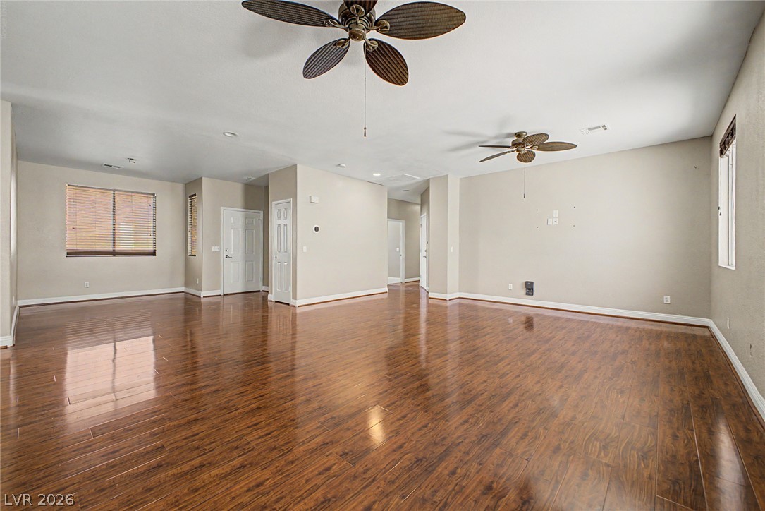 9194 Drifting Bay Street Property Photo 6
