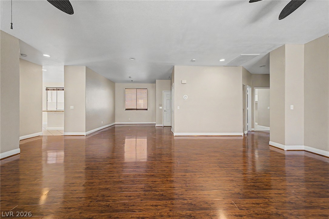 9194 Drifting Bay Street Property Photo 8