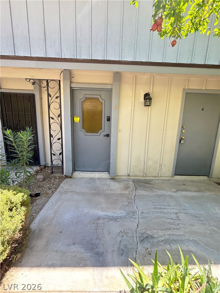 1467 Lorilyn Avenue 4 Property Photo 1