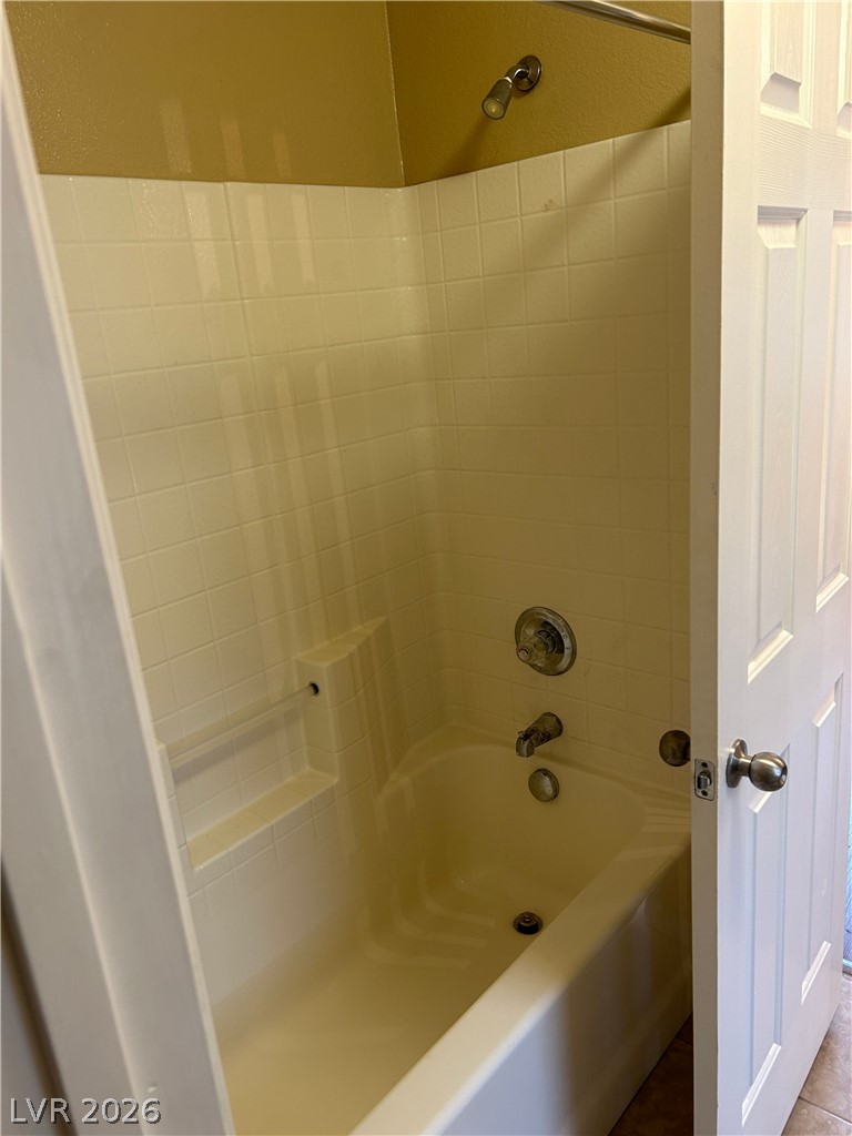 7920 Windhamridge Drive Property Photo 12