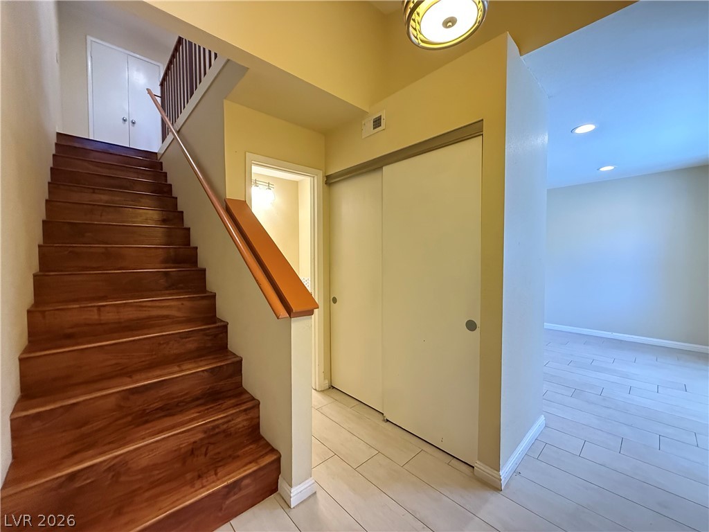 5923 Laredo Street Property Photo 23