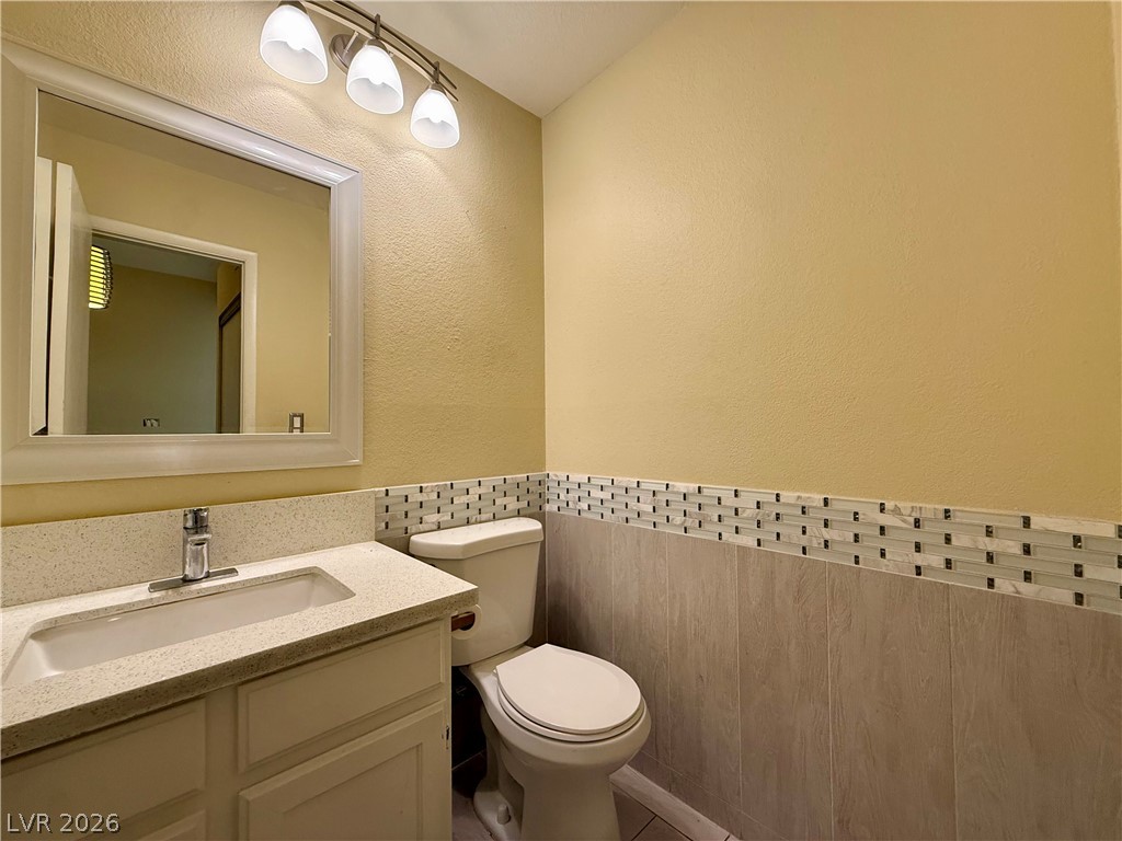 5923 Laredo Street Property Photo 24