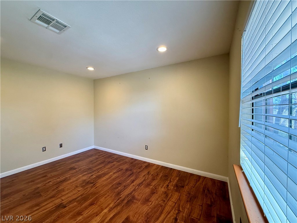 5923 Laredo Street Property Photo 33